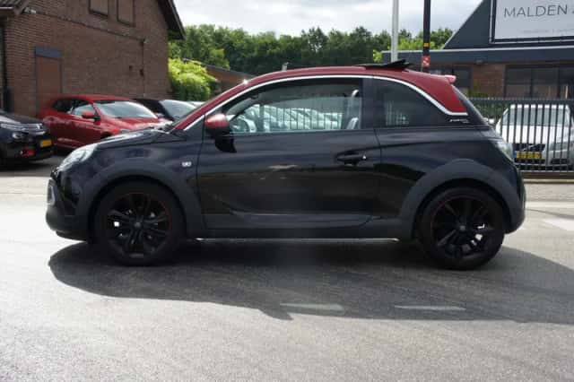 Opel Adam (2016) thumbnail 2