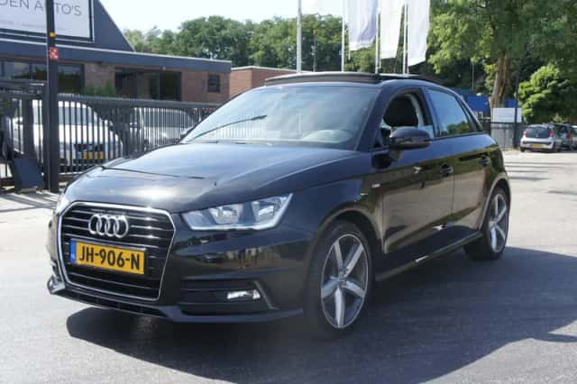 Audi A1 (2016) thumbnail 1