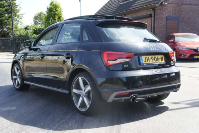 Audi A1 (2016) thumbnail 3