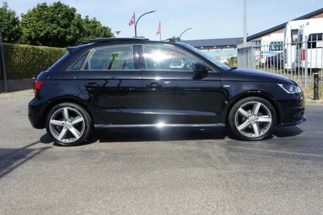 Audi A1 (2016) thumbnail 5
