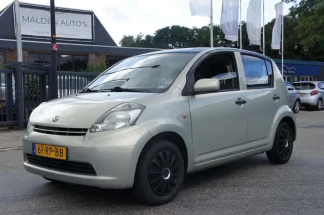 Daihatsu Sirion (2005) thumbnail 1