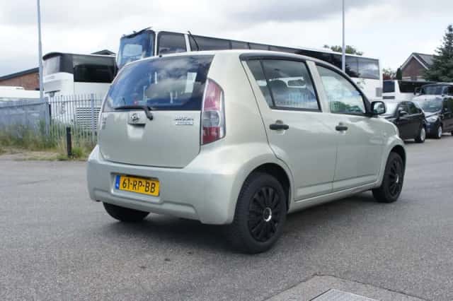 Daihatsu Sirion (2005) thumbnail 4