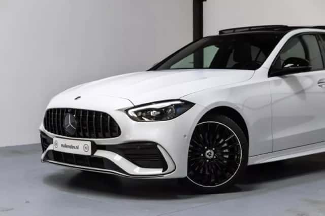 Mercedes-Benz C-Klasse (2022) thumbnail 2