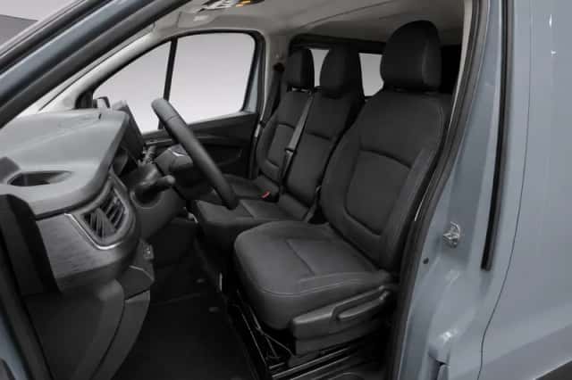 Nissan PRIMASTAR (2023) thumbnail 3