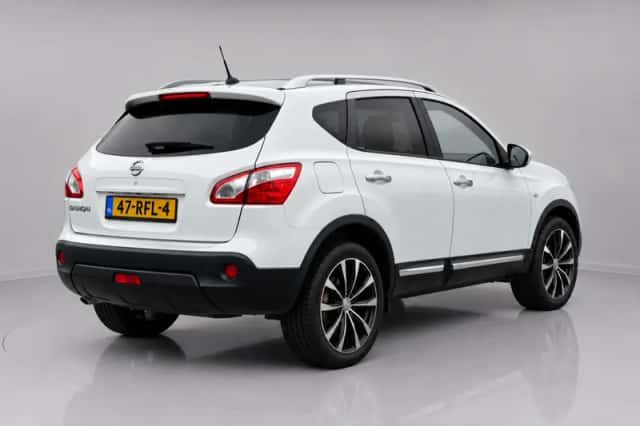 Nissan Qashqai (2011) thumbnail 2