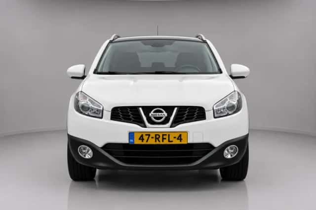 Nissan Qashqai (2011) thumbnail 6