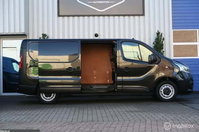 Renault Trafic (2021) thumbnail 6