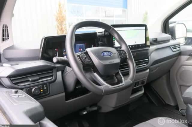 Ford Transit Custom (2024) thumbnail 4