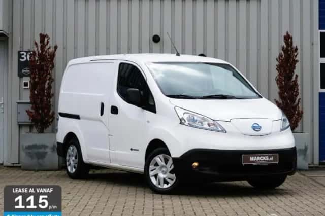 Nissan e-NV200 Van (2016) thumbnail 1