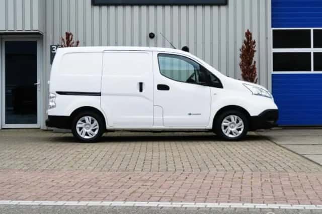 Nissan e-NV200 Van (2016) thumbnail 4