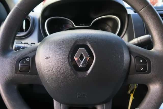 Renault Trafic (2020) thumbnail 5