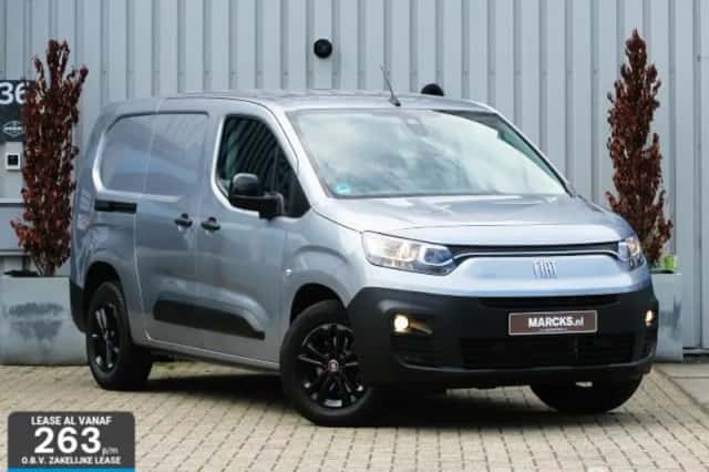 Fiat Doblò Cargo (2023) thumbnail 2