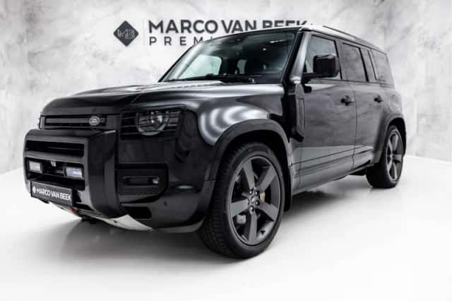 Land Rover Defender (2022) thumbnail 1