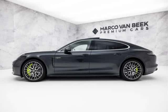 Porsche Panamera (2020) thumbnail 5