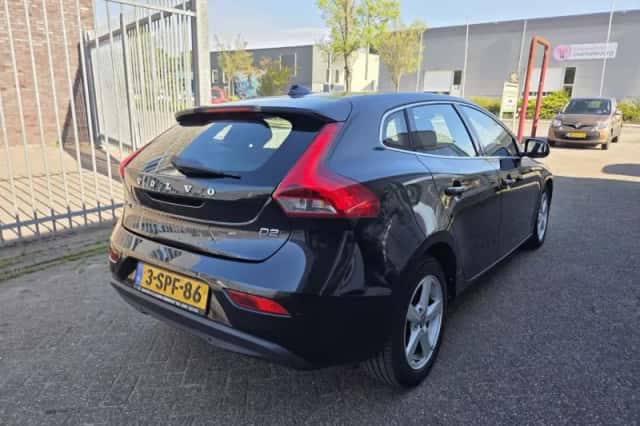 Volvo V40 (2013) thumbnail 4