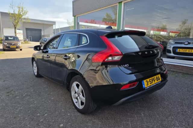 Volvo V40 (2013) thumbnail 6