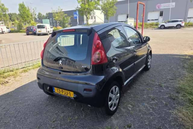Peugeot 107 (2011) thumbnail 4