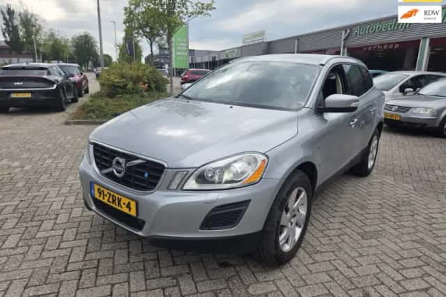 Volvo XC60 (2013) thumbnail 1