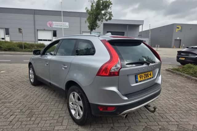 Volvo XC60 (2013) thumbnail 5