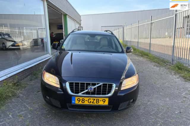 Volvo V70 (2008) thumbnail 1
