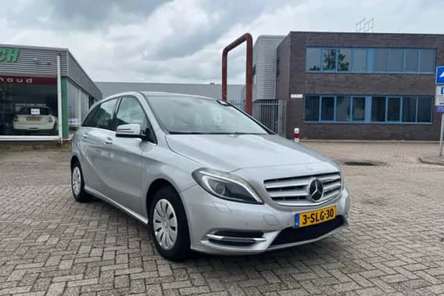 Mercedes-Benz B-Klasse (2013) thumbnail 3