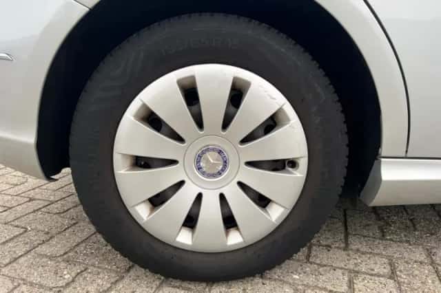 Mercedes-Benz B-Klasse (2013) thumbnail 5