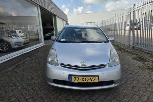 Toyota Prius (2007) thumbnail 2