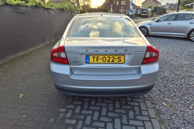 Volvo S80 (2008) thumbnail 6