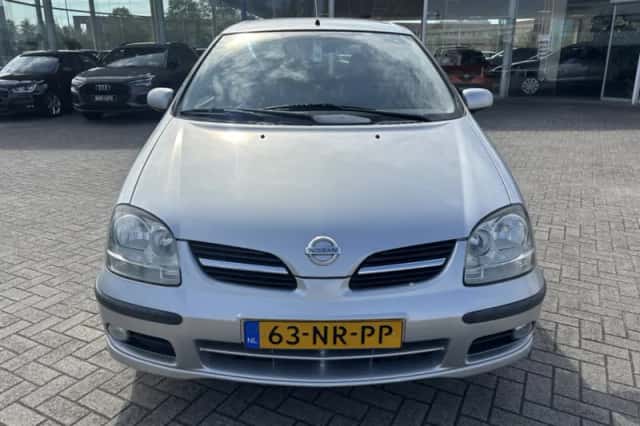 Nissan Almera Tino (2004) thumbnail 6