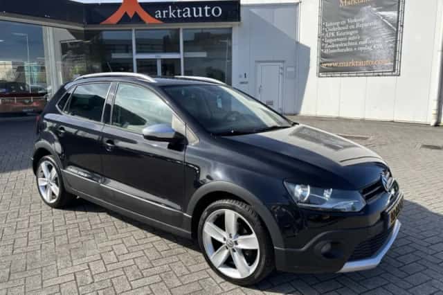 Volkswagen Polo (2011) thumbnail 1