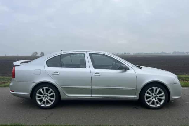 Škoda Octavia (2006) thumbnail 2