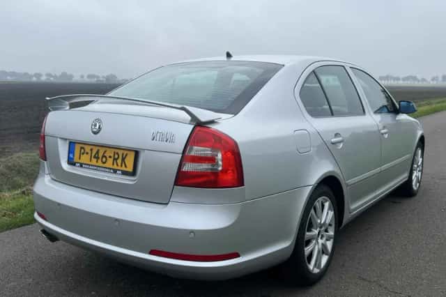 Škoda Octavia (2006) thumbnail 3