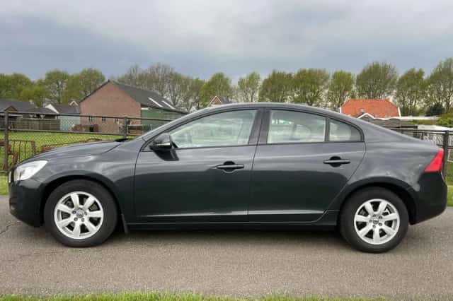 Volvo S60 (2011) thumbnail 5