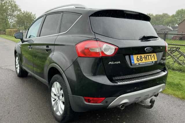 Ford Kuga (2009) thumbnail 4