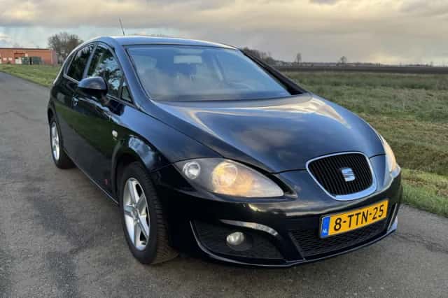 SEAT Leon (2012) thumbnail 1