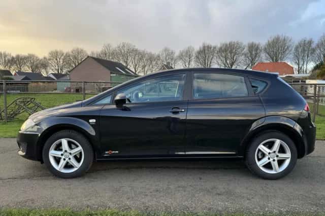SEAT Leon (2012) thumbnail 5