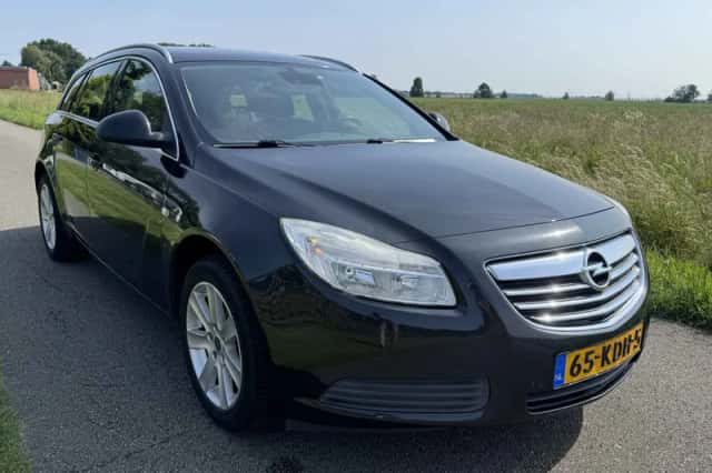 Opel Insignia (2009) thumbnail 1