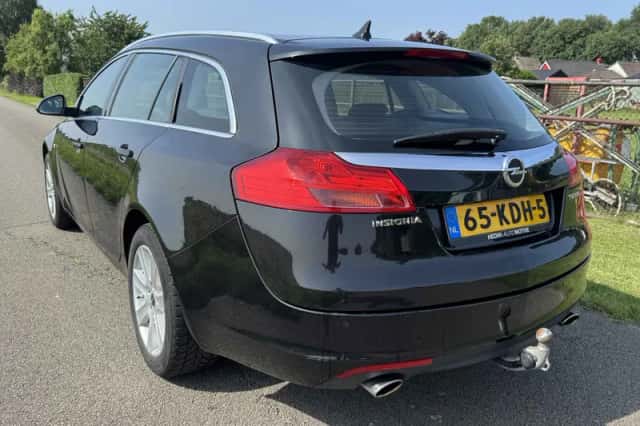 Opel Insignia (2009) thumbnail 4