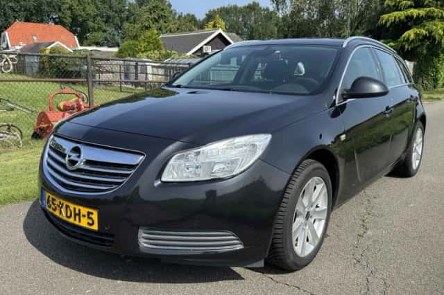 Opel Insignia (2009) thumbnail 6