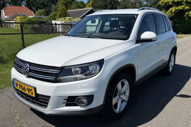 Volkswagen Tiguan (2014) thumbnail 1