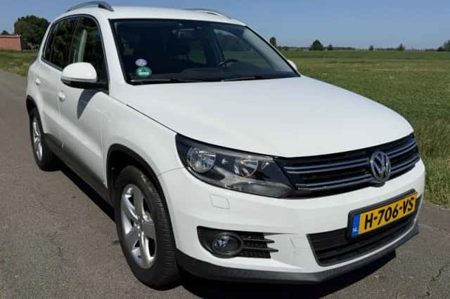 Volkswagen Tiguan (2014) thumbnail 6