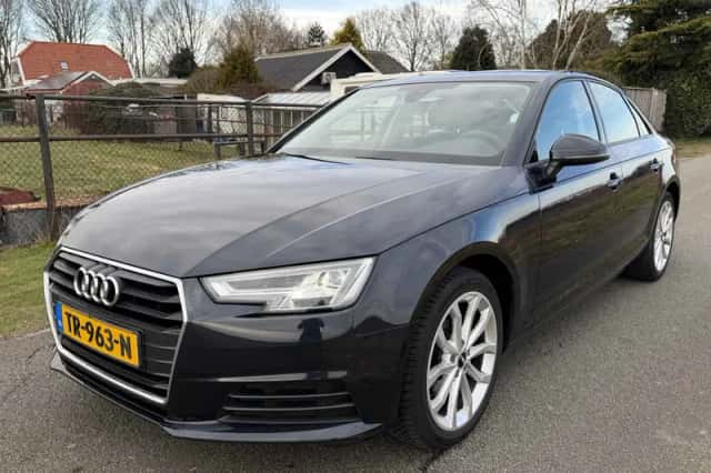 Audi A4 (2018) thumbnail 1