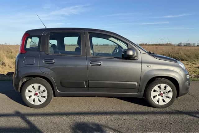 Fiat Panda (2016) thumbnail 2
