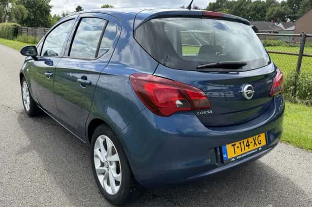 Opel Corsa (2015) thumbnail 3
