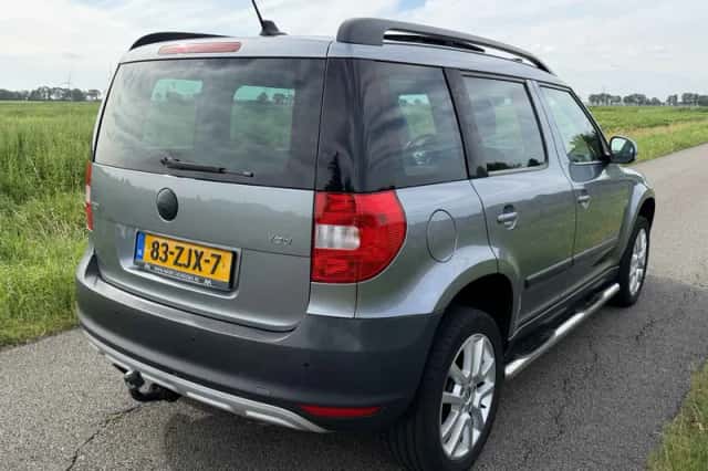 Škoda Yeti (2013) thumbnail 4