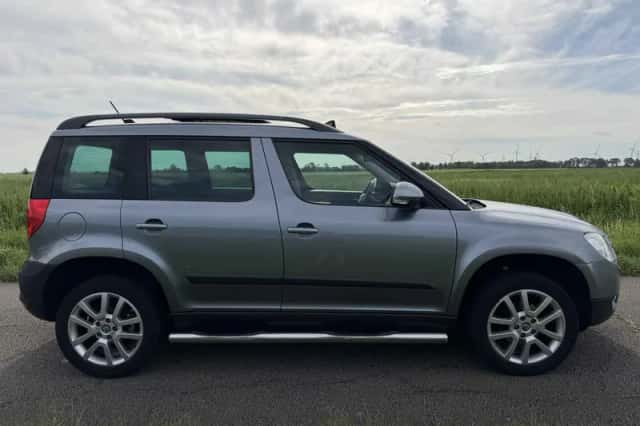 Škoda Yeti (2013) thumbnail 5