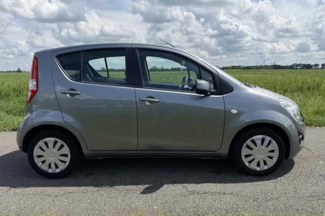 Suzuki Splash (2015) thumbnail 5