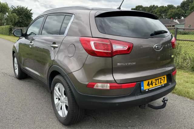 Kia Sportage (2013) thumbnail 3