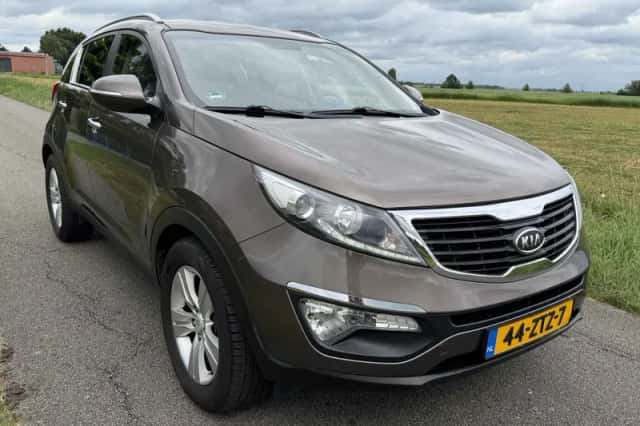 Kia Sportage (2013) thumbnail 6