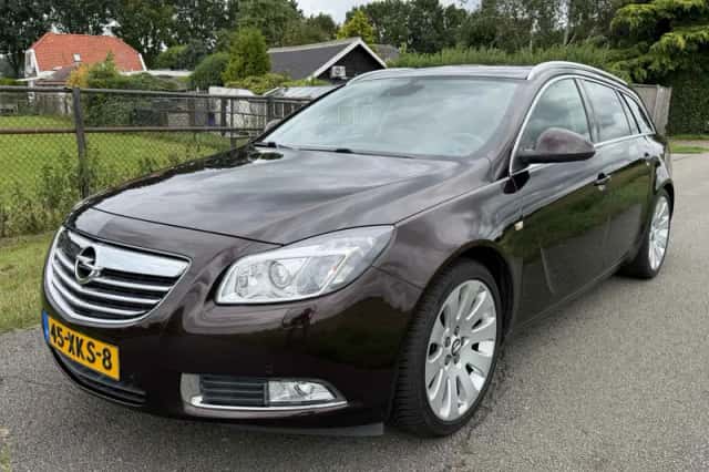 Opel Insignia (2012) thumbnail 1